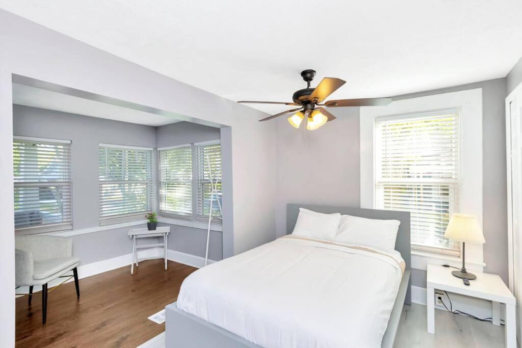 Cozy Bungalow With Patio & Grill, Private And Location Tampa Exterior foto